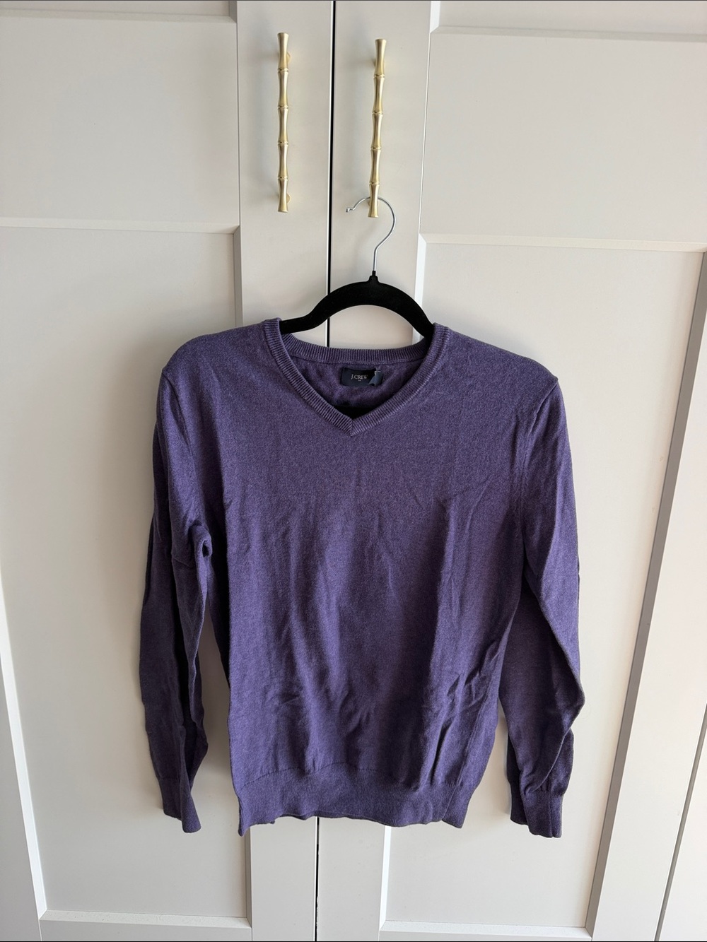 Classic V-Neck Sweater in Purple